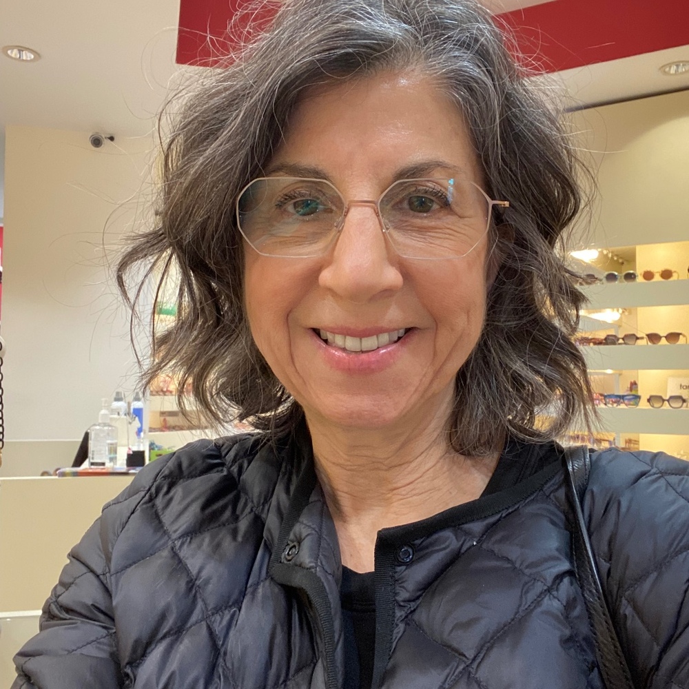 Meet your Posher, Andrea